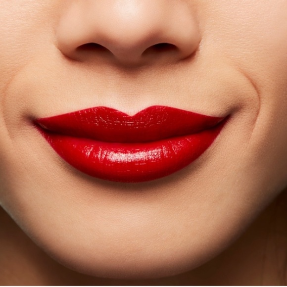 MAC COSMETICS LOVE ME LIQUID LIPCOLOUR 493- E FOR EFFORTLESS NWT - Picture 4 of 10